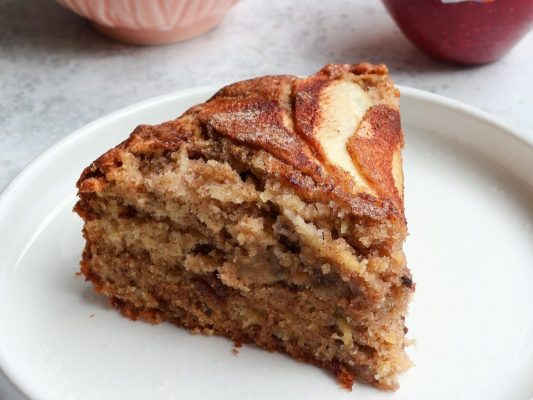 Cosmic Crisp Apple & Cinnamon Cake_crop