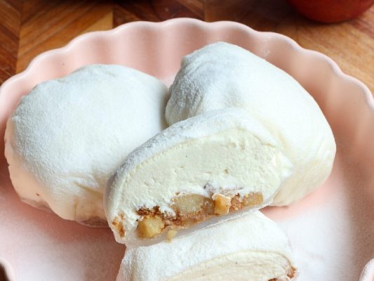 Cosmic Crisp Apple Crumble Rice Paper Mochi_crop